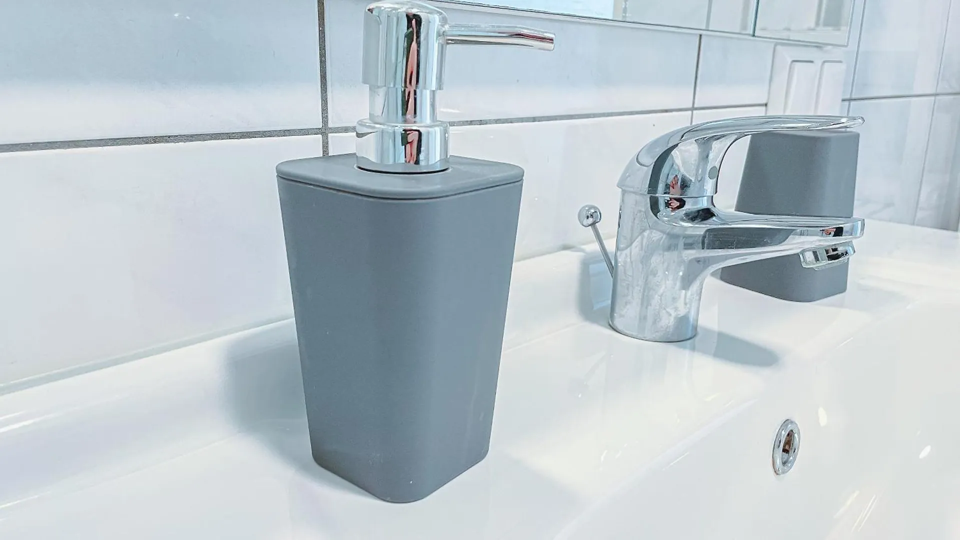 Contactless Self-Check-In - Studio, 5 Minutes To Center Apartment Graz