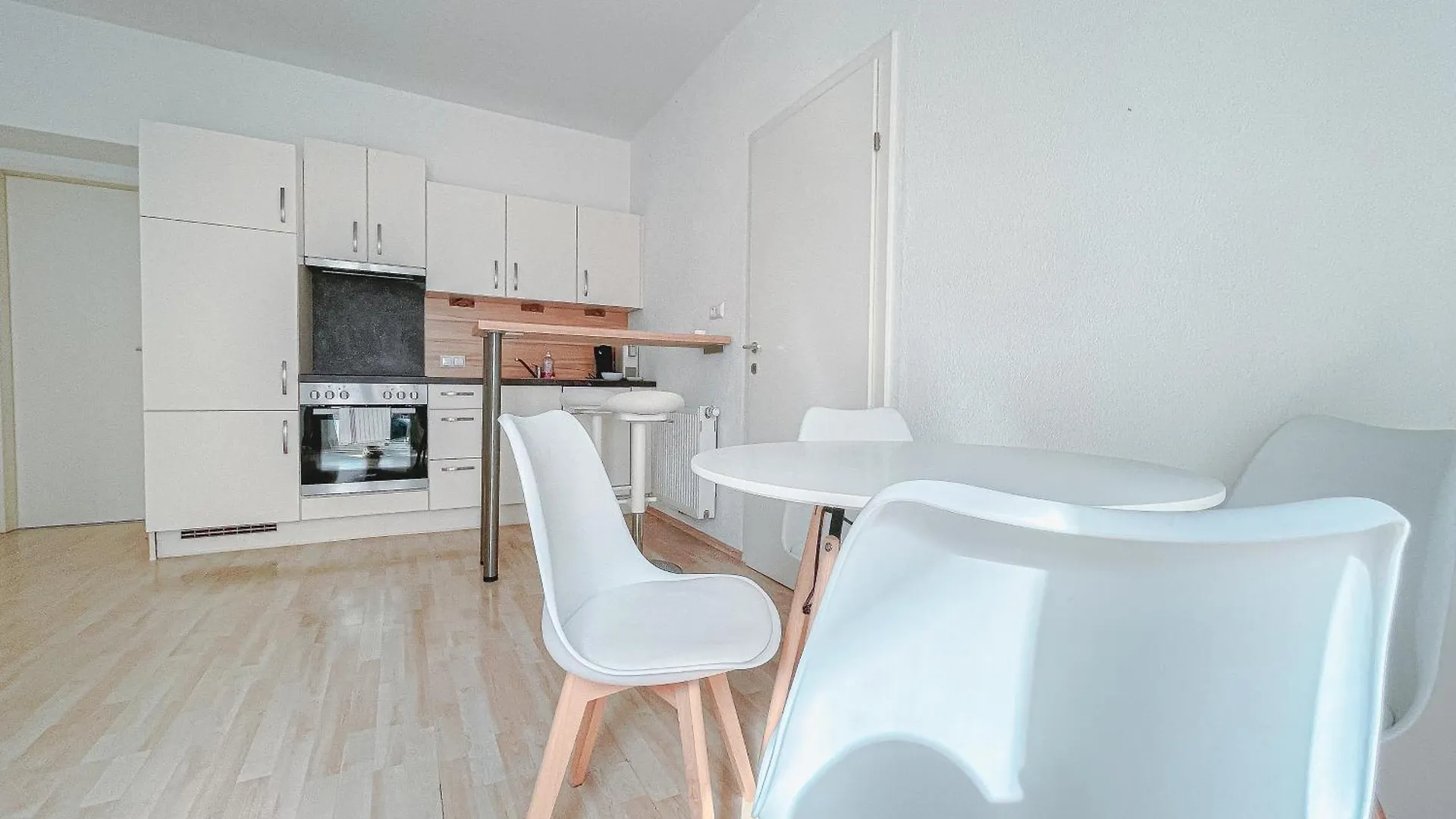 Contactless Self-Check-In - Studio, 5 Minutes To Center Apartment Graz
