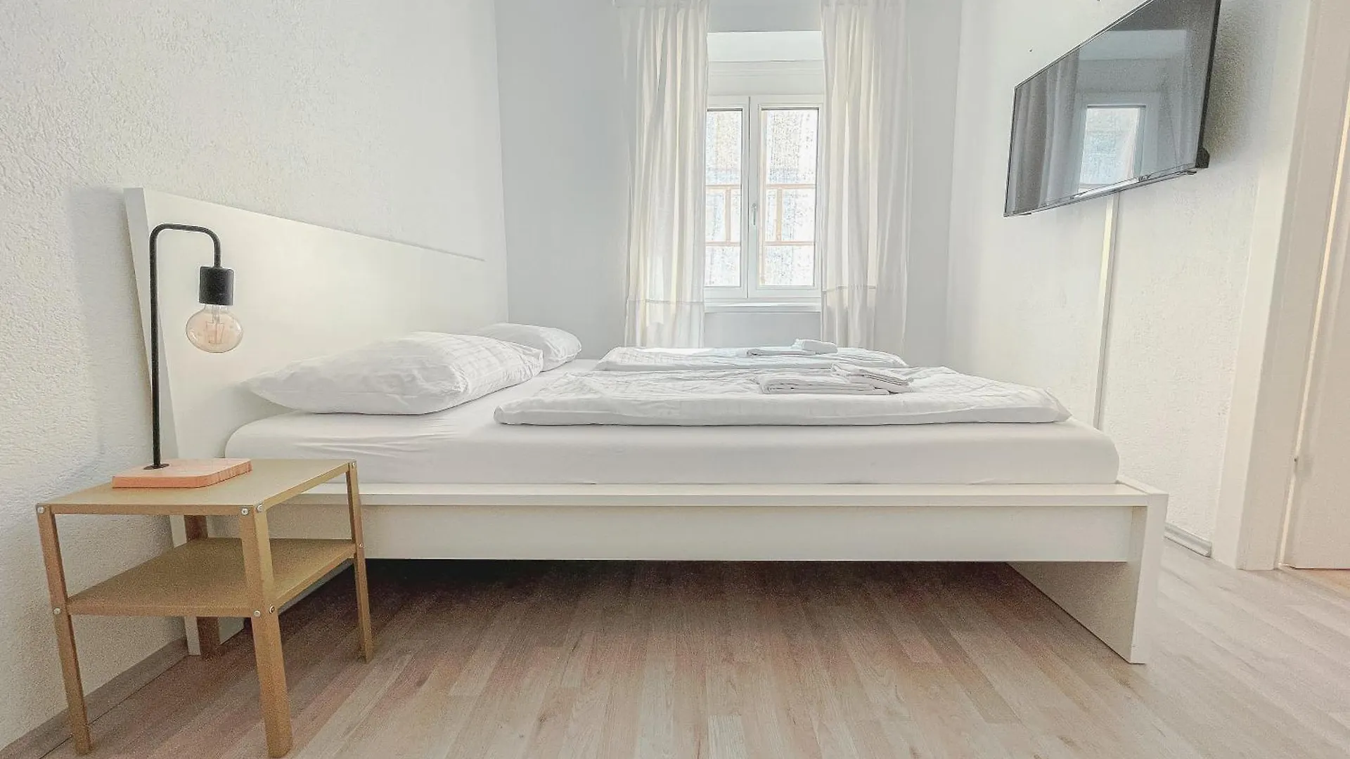 Contactless Self-Check-In - Studio, 5 Minutes To Center Apartment Graz