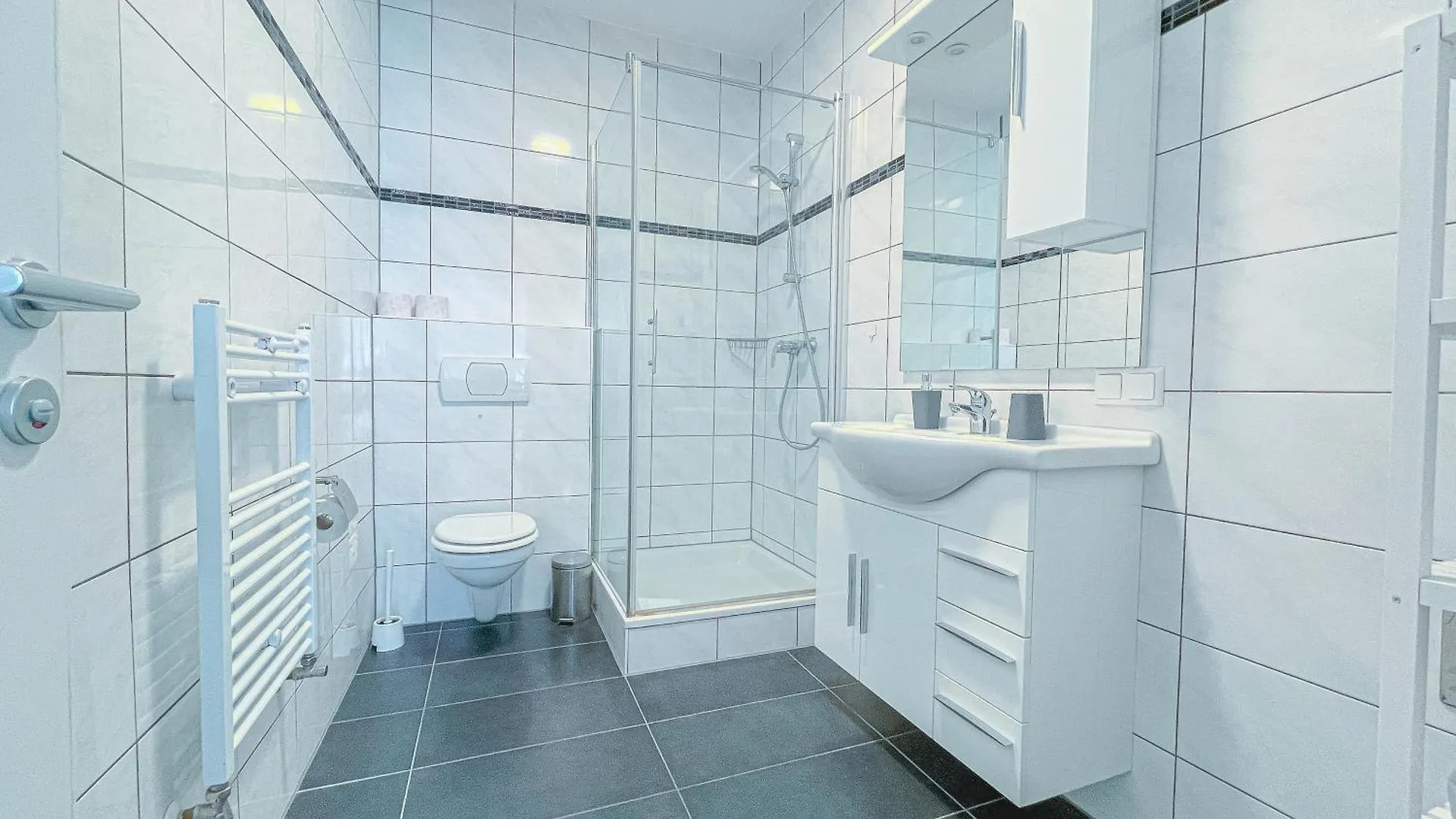 Contactless Self-Check-In - Studio, 5 Minutes To Center Apartment Graz 0*,  Austria